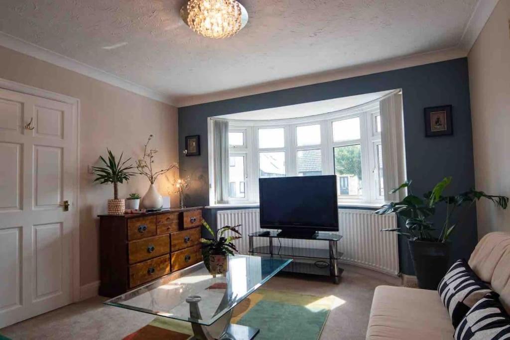 1 Bedroom Self Contained Apartment In Christchurch Winkton Luaran gambar
