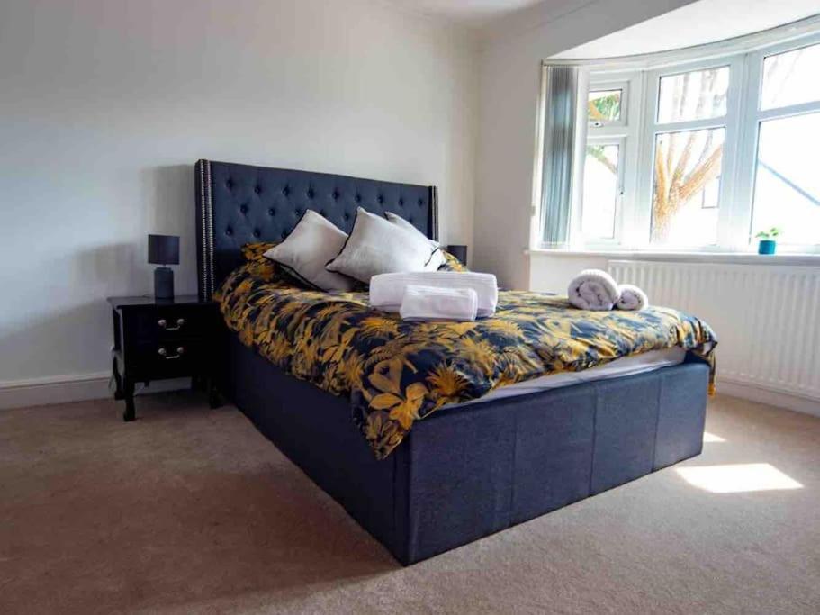 1 Bedroom Self Contained Apartment In Christchurch Winkton Luaran gambar